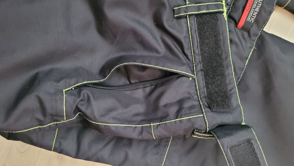 Pantaloni grosi bărbat