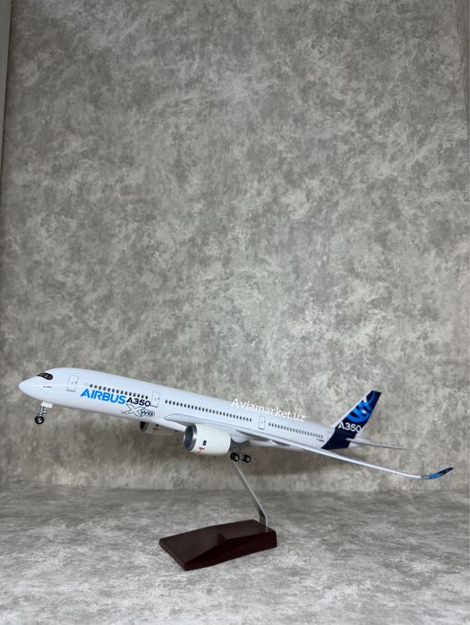 Самолет модель (AIRBUS-A350 XWB) с Led подсветкой