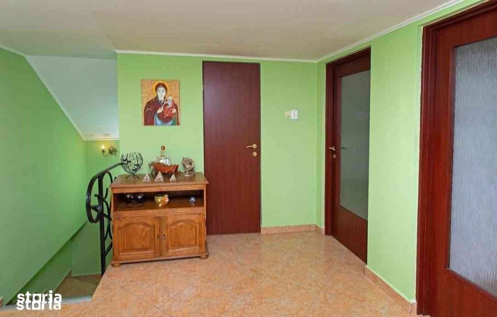 Vilă  Parter+ Mansardă Santandrei mobilată utilată