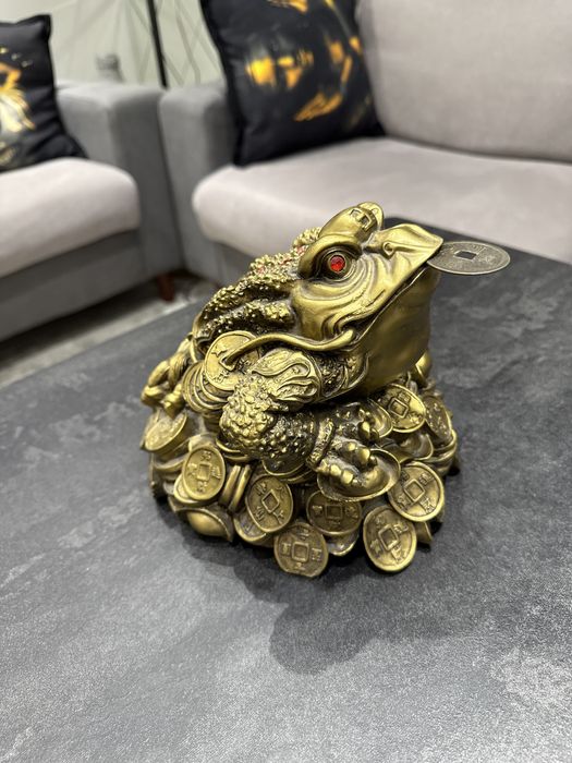 Статуэтка  фэн-шуй в идеальном сост.Размер 20на17см.Высота 17см