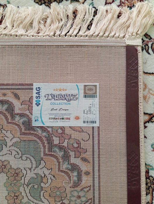 Gilam SAG  yangi, razmeri 5x7