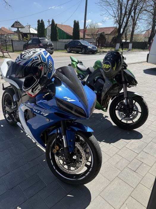 Yamaha R1 - 5300€