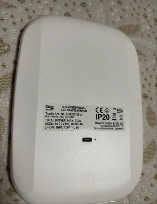 2 oglinzi cosmetice cu LED portabile Cien Beauty