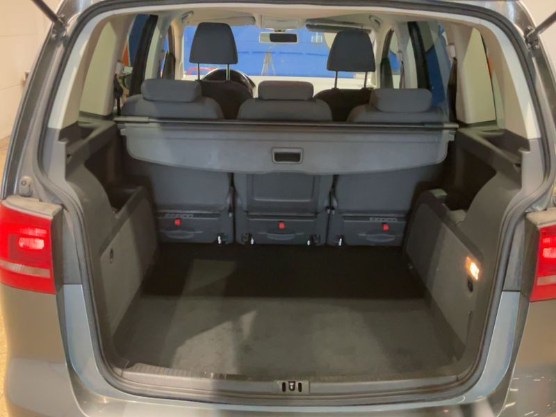 Volkswagen Touran 1.6 TDI Comfortline 2011