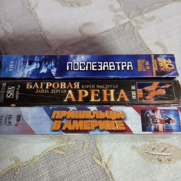 Видеокассеты, б/у