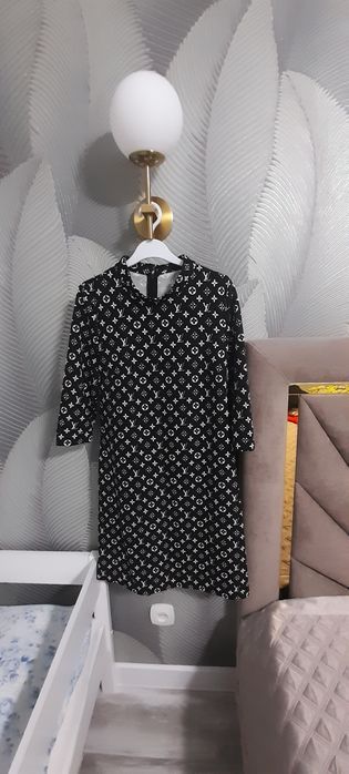 Продам платье не дорого