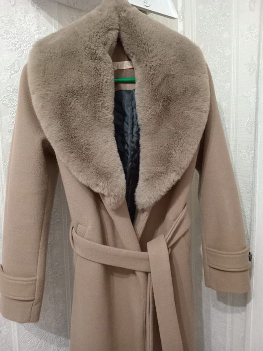 Пальто размер 42.44.