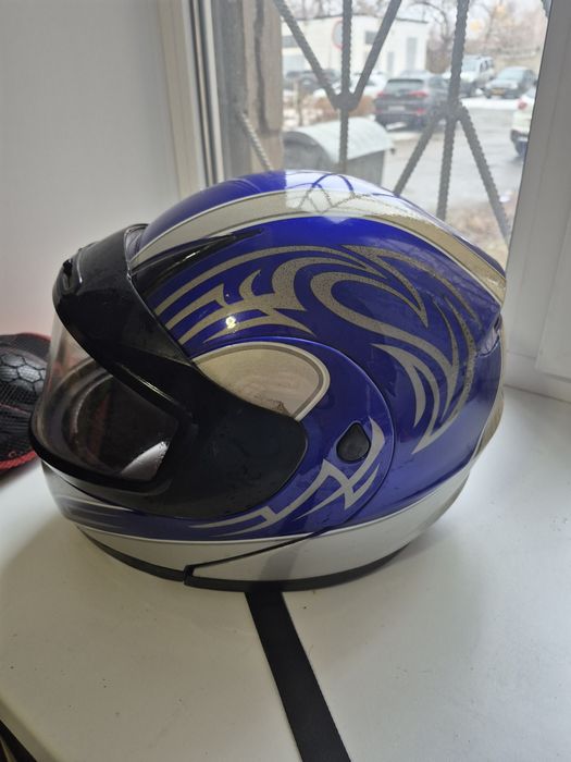 Продам шлем для снегохода