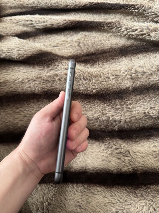 Айфон 11  128 гб память