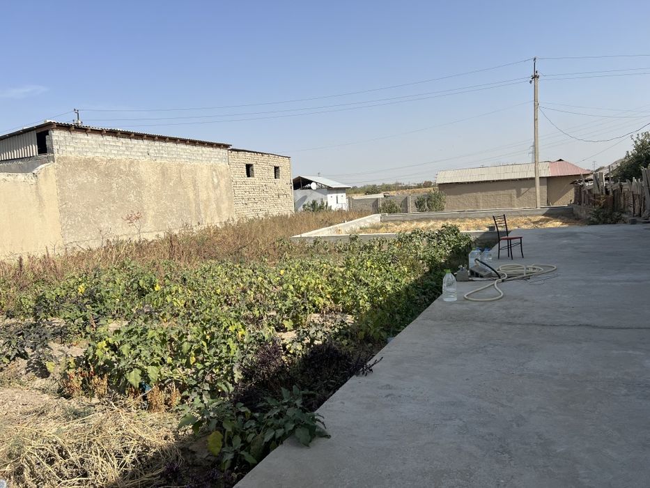 Ховли сотилади 10 соток. Уй