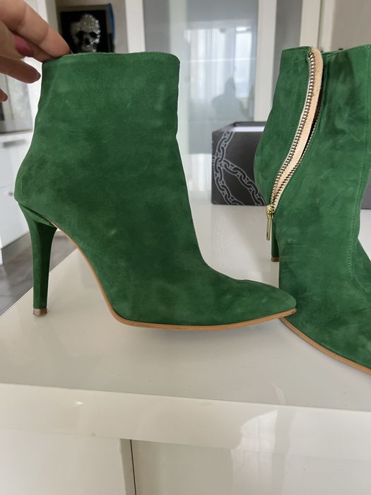 Cizme piele intoarsa