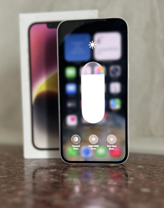 Продам iPhone 14 128