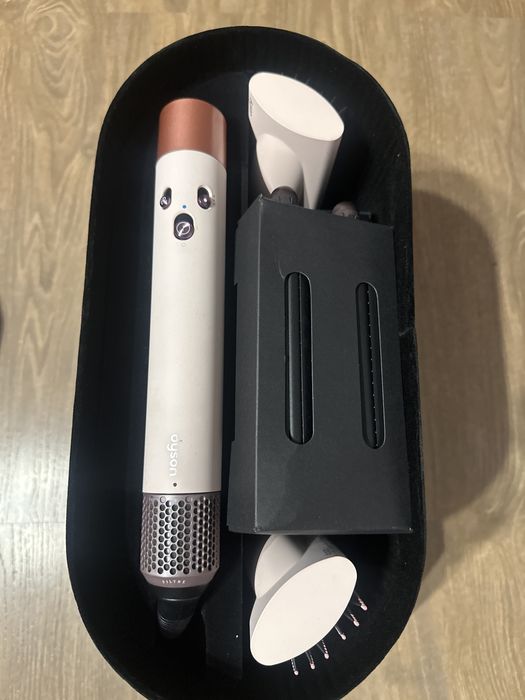 продам дайсон dyson стайлер