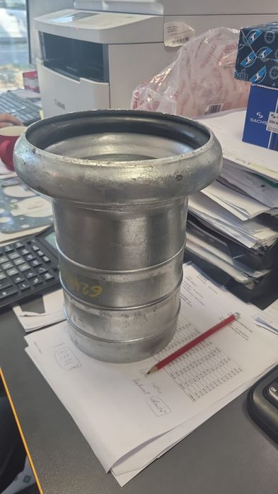 Mufa mama de 6 toli redusă la 5 toli import Italia preț 400 lei avem t