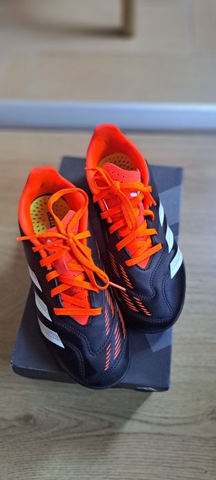 Обувки Nike 35,5, Adidas 35,5