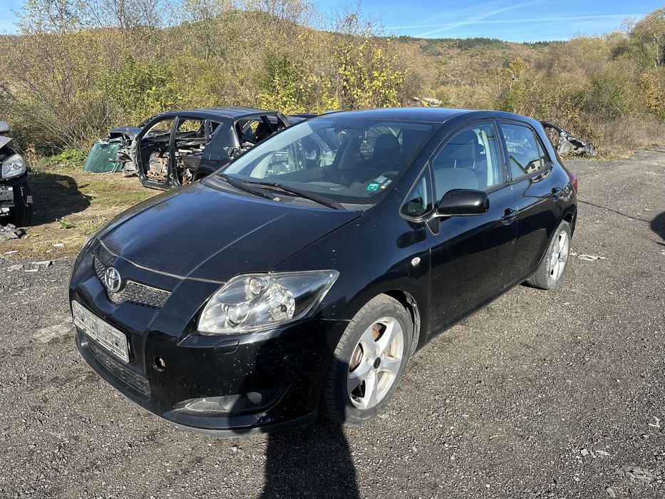 Тойота Аурис Toyota Auris 2.2 dcat 177кс На части!