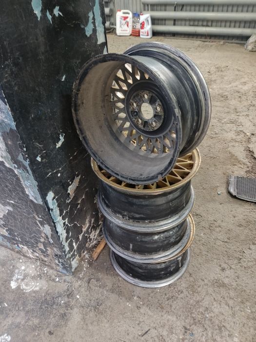 Продам диски тоета