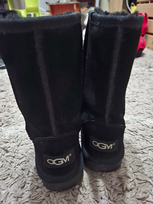 UGG dama piele intoarsa