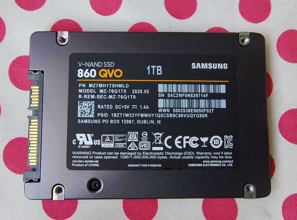 SSD Samsung 860 QVO 1 TB SATA-III 2.5 inch.