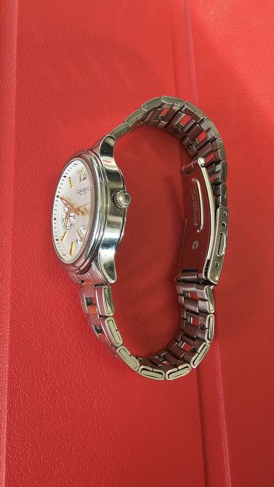 Дамски часовник  Casio и O clocs