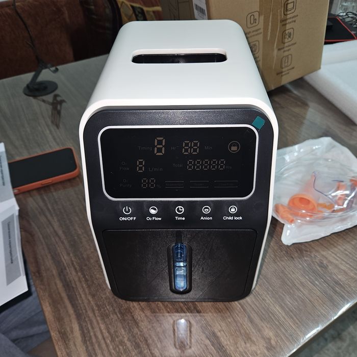 Кислородный концентратор AST-806, 1–9 л/мин