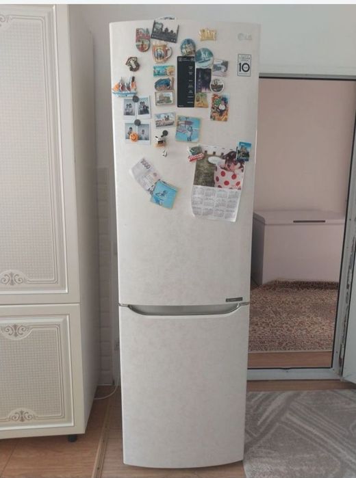 Отдам даром холодильник