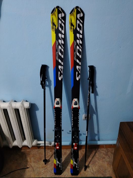 Лыжи в хорошем состояние