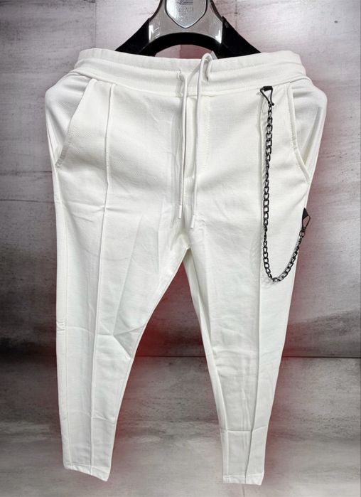 Pantaloni casual/ eleganti , calitate superioara!