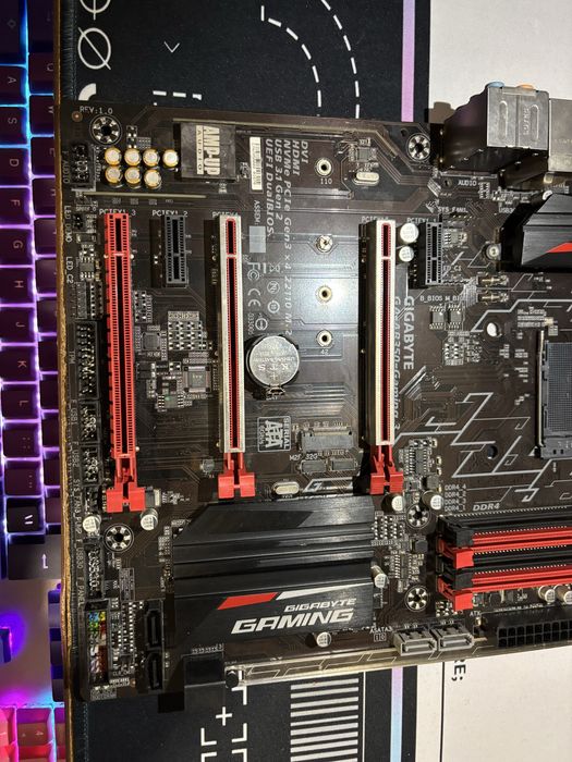 Placa de baza AM4 Gigabyte GA-AB350-Gaming 3