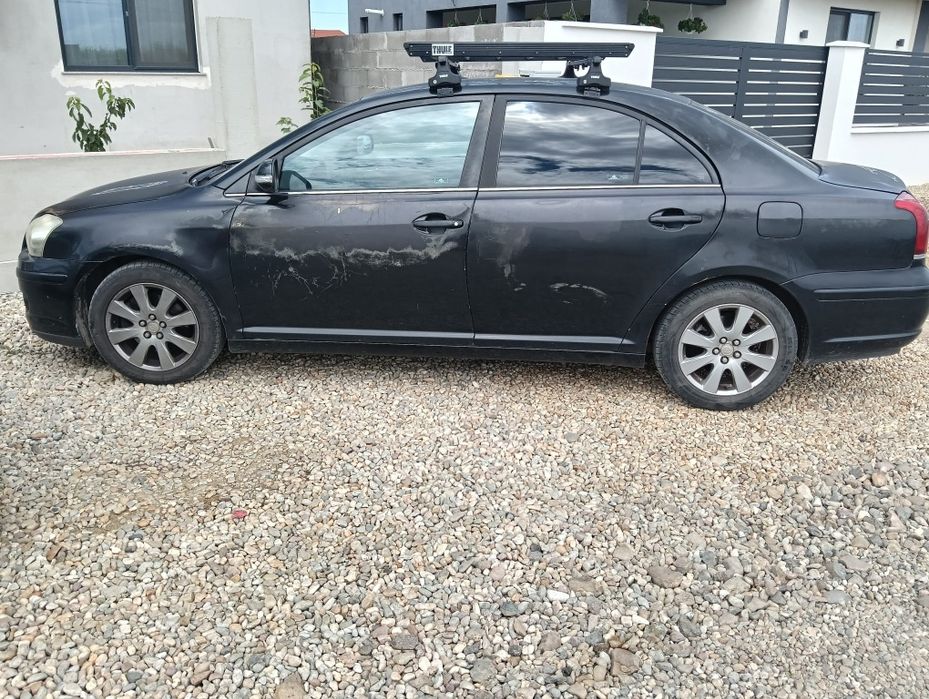 Vând urgent !!! Toyota Avensis 2008