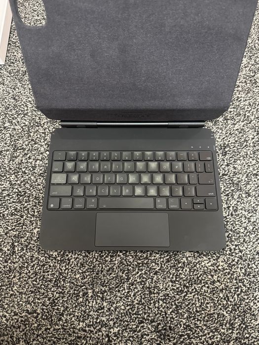 magic Keyboard ipad pro 11