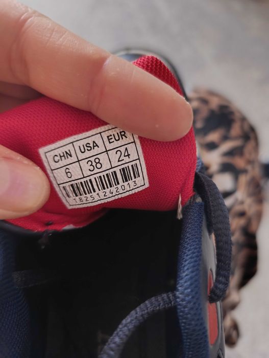 Кроссовки подростковые для мальчика