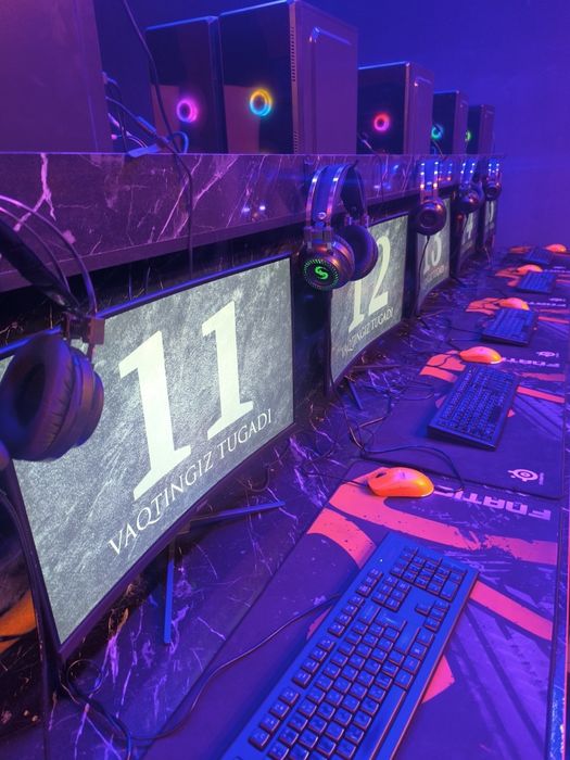 10 ta computer sotiladi stol.stuli blan