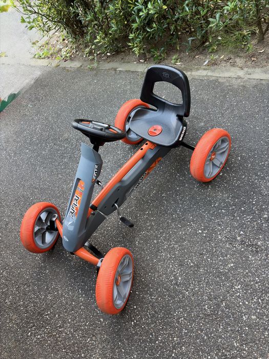Vand kart Berg pentru copii cu varsta intre 2.5-6 ani.