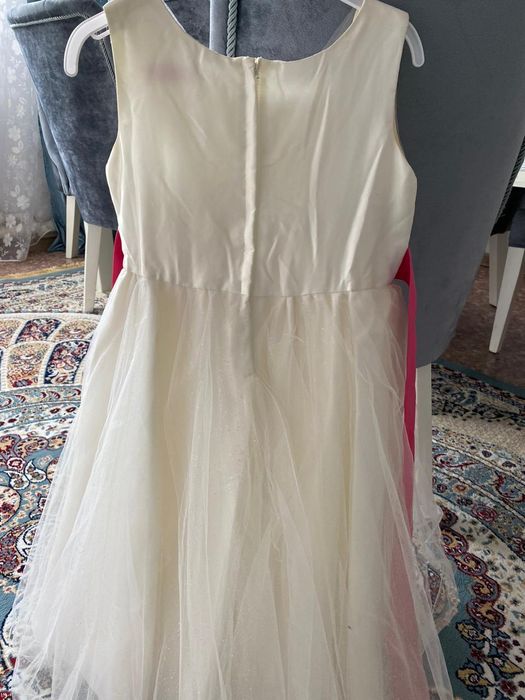 Нарядное платье для девочек