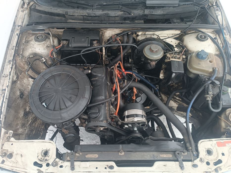 Продам Ауди 80 б3