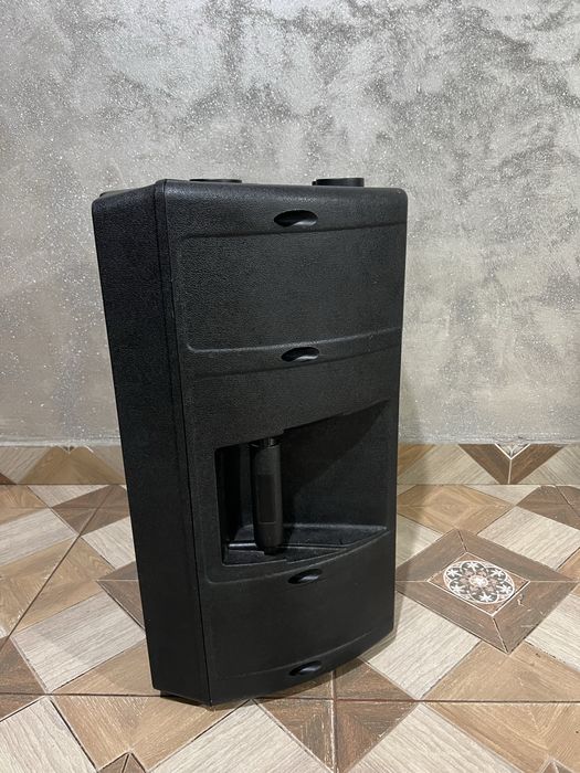 Vând boxa malone pe 12 inchi activa fac si schimb