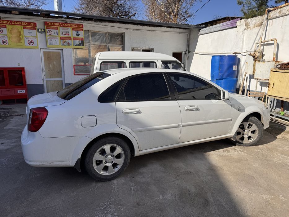 Lasetti jentra 2020 Yil tozza 1 qo’l moshina 120000 yurgan