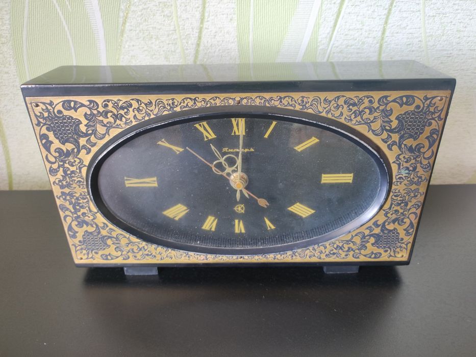 Продам часы советские Янтарь для коллекции