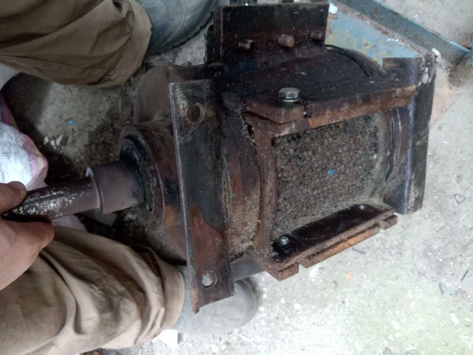 Moara tocator reciclator plastic sau diverse vegetale