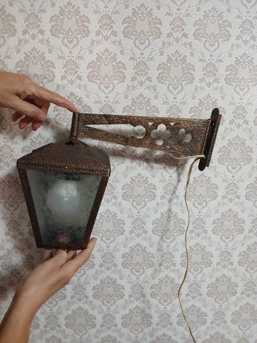 бра-ретро в виде фонаря