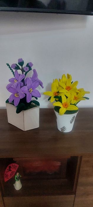 Ornamente artificiale