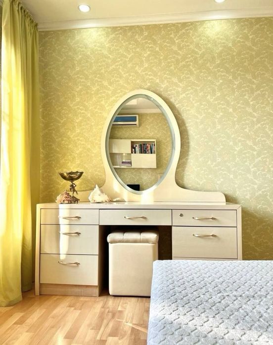 Ойбек Банковский дом квартира 5 комнатная площадь 182 парковка  ШохМед