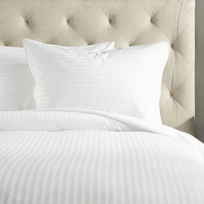 Set lenjerie pat bumbac - calitate hoteliera lux Damasc - Queen size