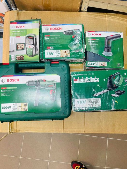 Lot scule Bosch-bormasina,camera,perie-se vinde tot ce se vede in poze