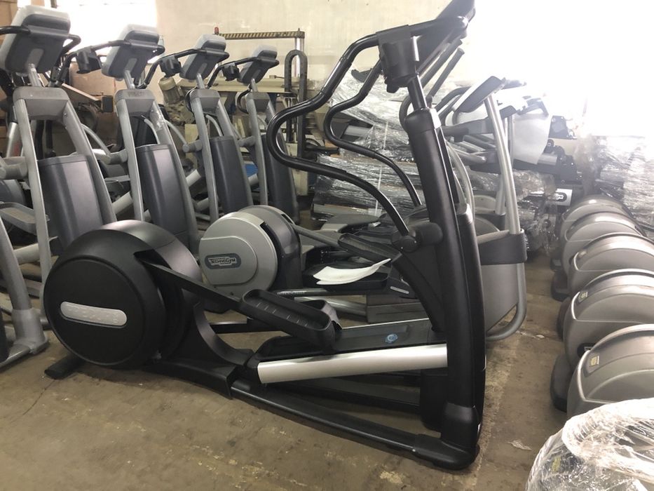 Eliptice profesionsle Precor de ultima generatie