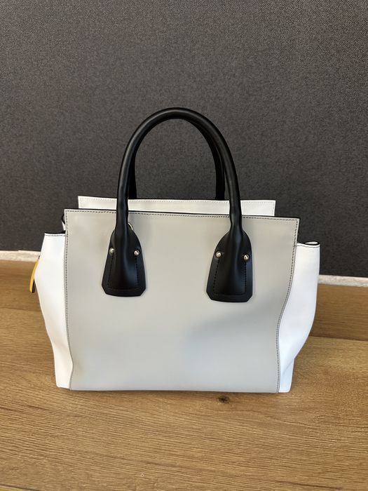 Елеганта дамска чанта Baldinini