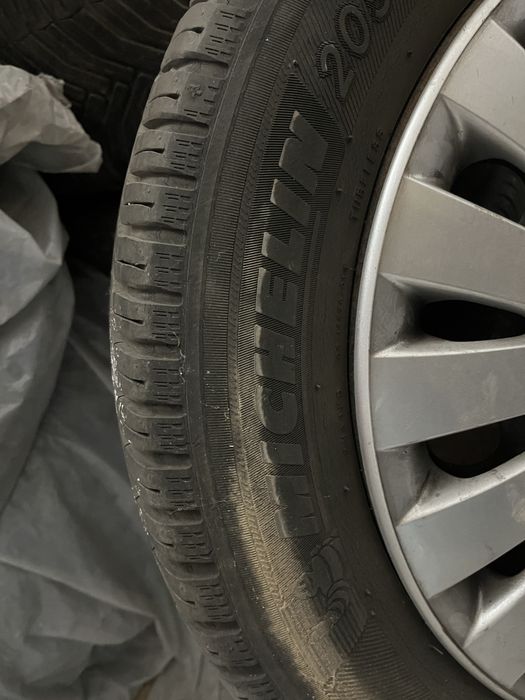 Джанти с гуми и тасове