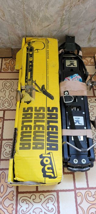 Автомати за ски с колани, с повдигащи пети.