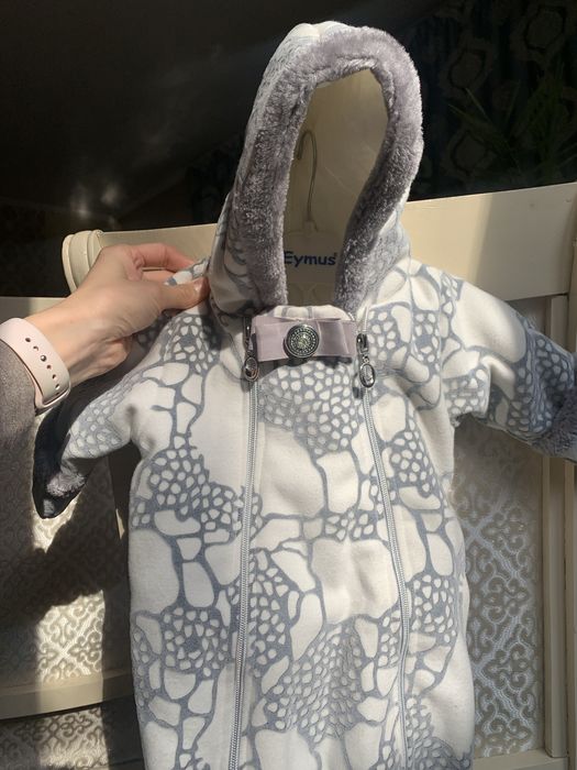 комбинезон на выписку